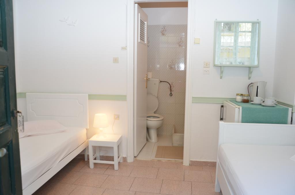 Aegli Rooms Tínos Quarto foto