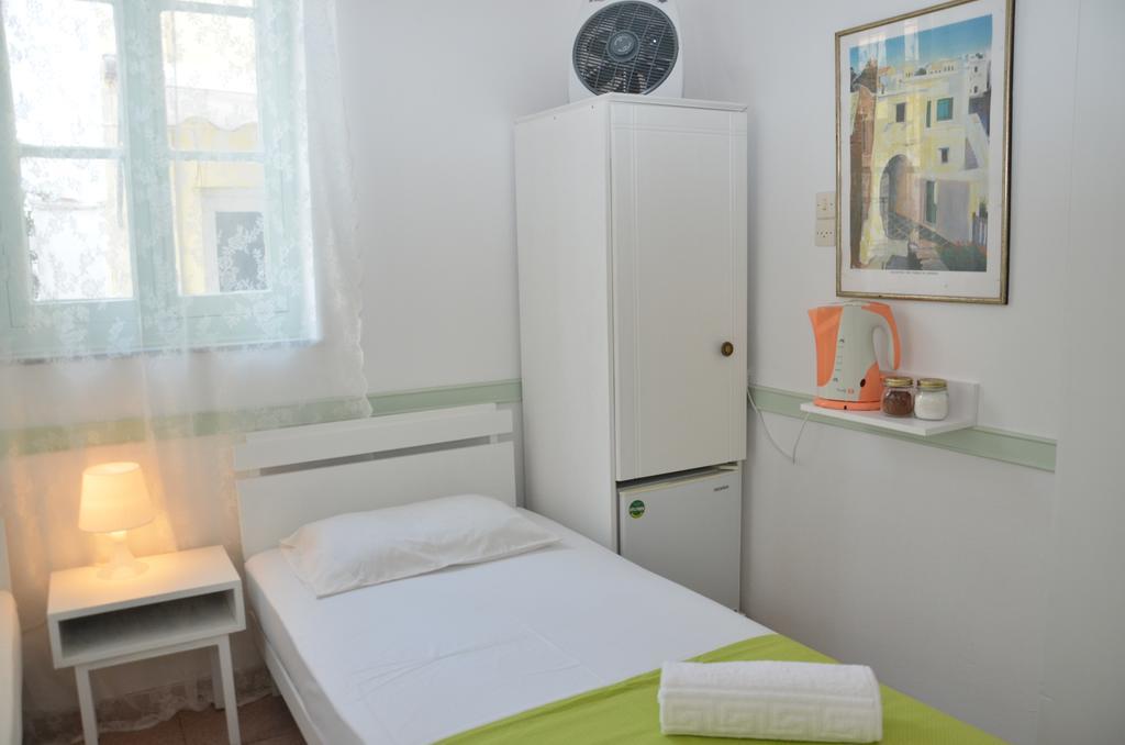 Aegli Rooms Tínos Quarto foto