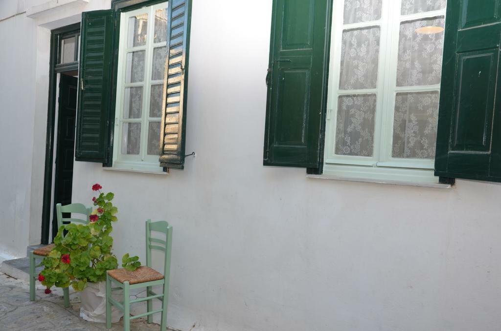 Aegli Rooms Tínos Exterior foto